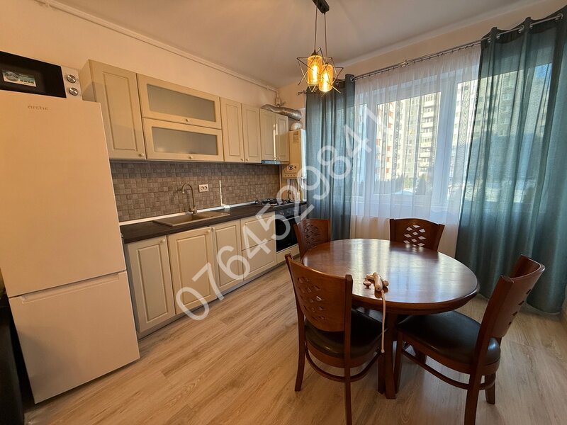 Rotar Park 2, bloc 2021, Militari zona Metro, Mc Donald's, 10 min. metrou